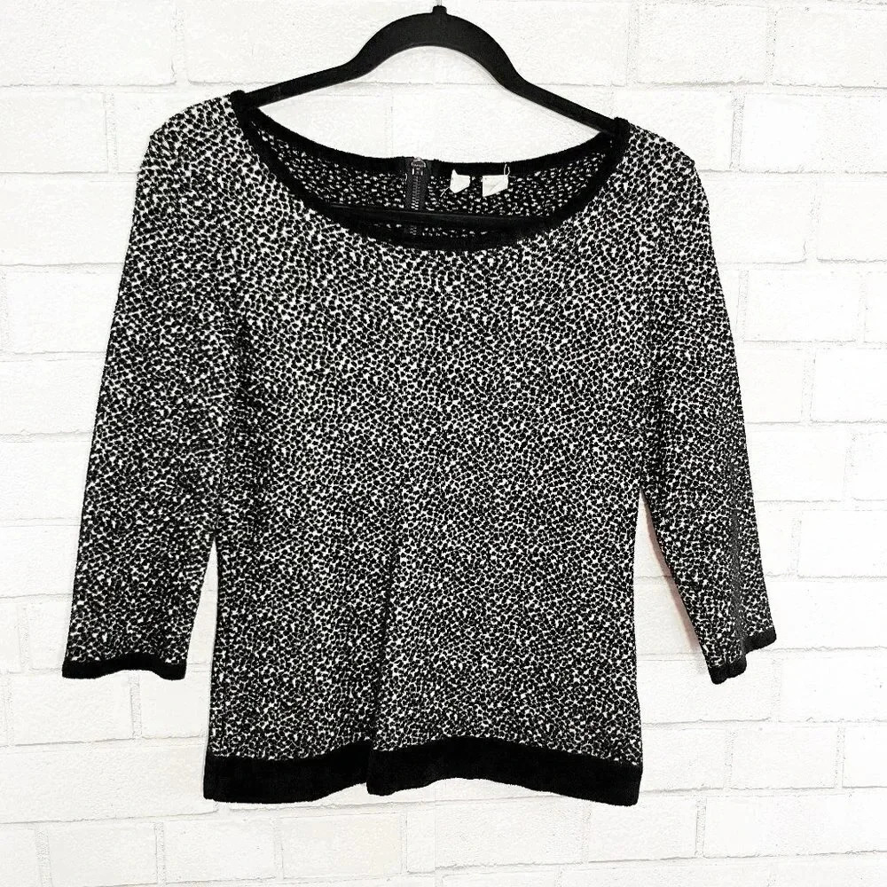 Moth - Anthropologie Black & White Zip Back Pullover Sweater Women's Size Small